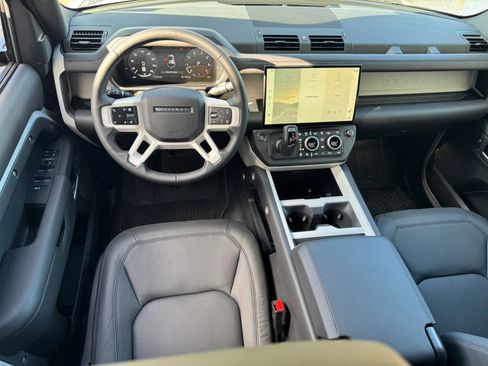 New 2026 Land Rover Defender 110 X-Dynamic SE image 20