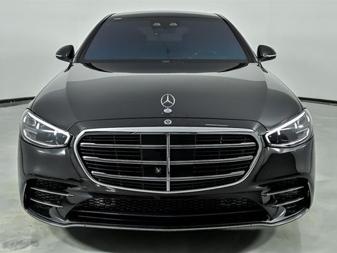 Used 2024 Mercedes-Benz S 580e 4MATIC Sedan image 5