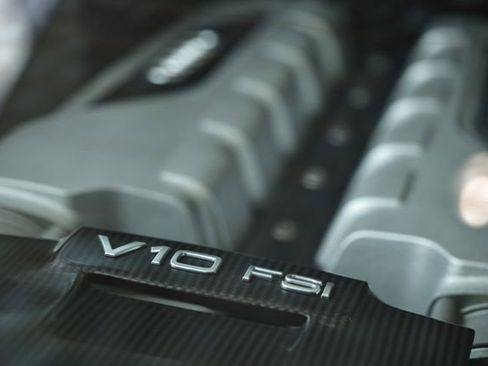 Used 2011 Audi R8 V10 image 18