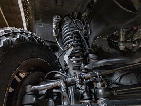 Used 2022 Ford F350 Platinum w/ FX4 Off-Road Package image 13