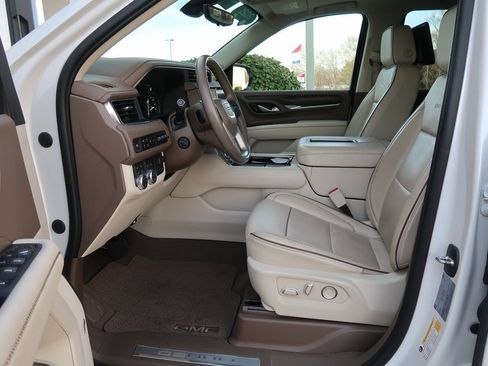 Certified 2021 GMC Yukon Denali w/ Denali Ultimate Package image 11