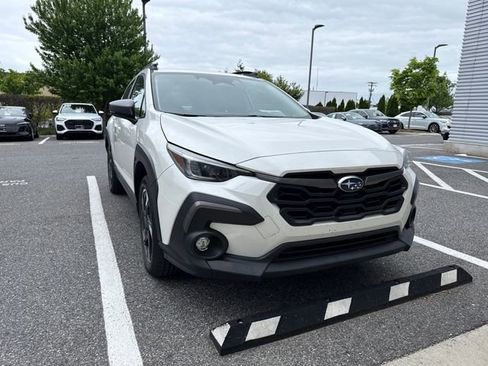 Used 2024 Subaru Crosstrek 2.5i Limited AWD/4WD image 7