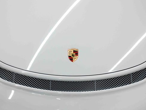 Used 2018 Porsche 911 GT3 RWD image 15
