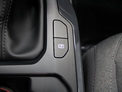 Used 2025 Kia K4 EX image 40