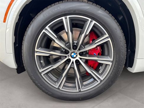 New 2026 BMW X5 xDrive50e image 14