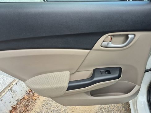 Used 2013 Honda Civic LX image 10