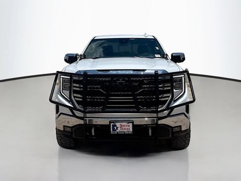 Used 2023 GMC Sierra 1500 SLT AWD/4WD image 2