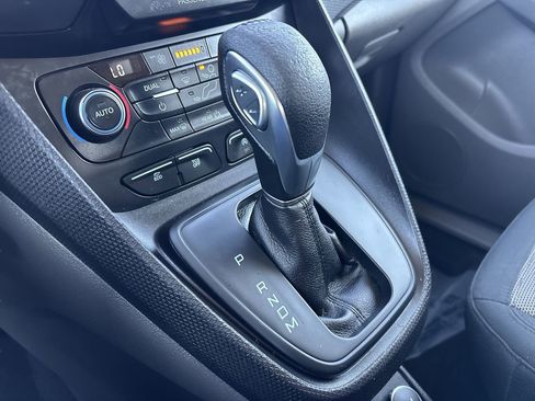 Used 2020 Ford Transit Connect XL image 24