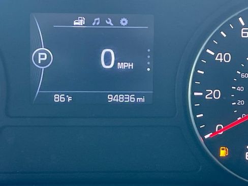 Used 2018 Kia Optima LX w/ 17" Alloy Wheels Package FWD image 11