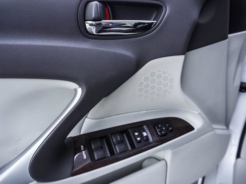 Used 2012 Lexus IS 250 w/ Premium Pkg Value Edition RWD image 12