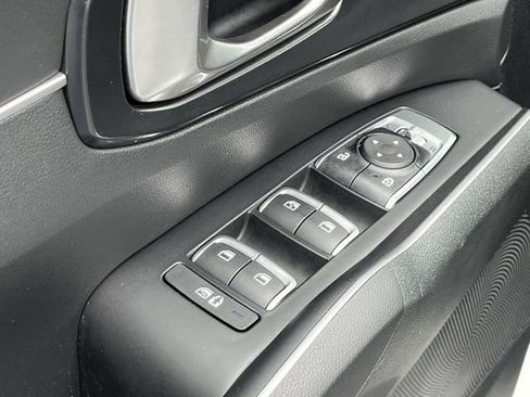 Used 2022 Kia Sorento LX FWD image 32