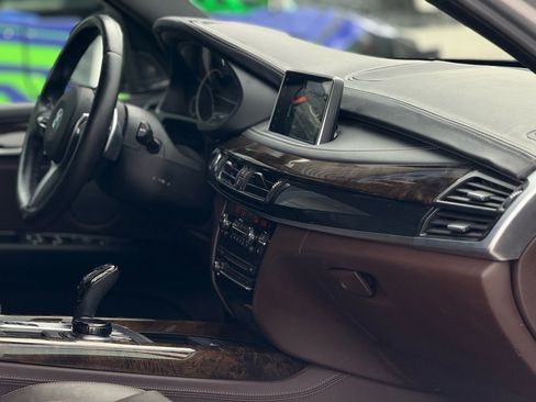 Used 2018 BMW X5 xDrive50i image 13