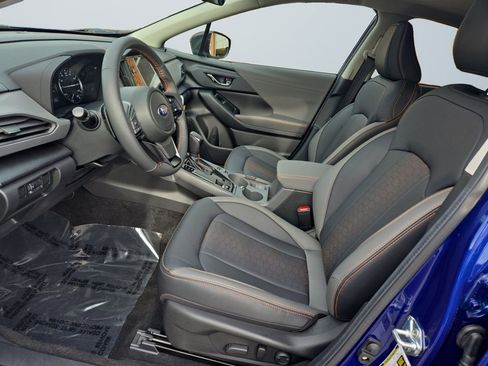 Certified 2025 Subaru Crosstrek 2.5i Limited w/ Crosstrek Mirror Package image 9