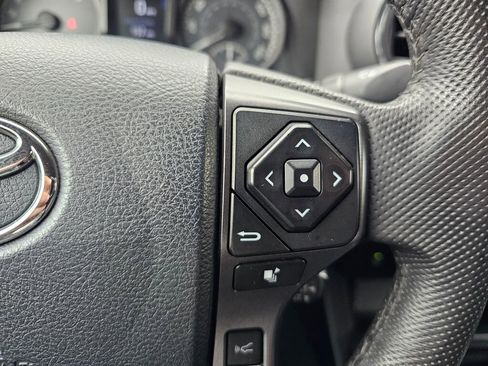 Used 2019 Toyota Tacoma TRD Pro AWD/4WD image 25