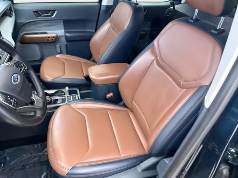 Used 2022 Ford Maverick Lariat FWD image 11