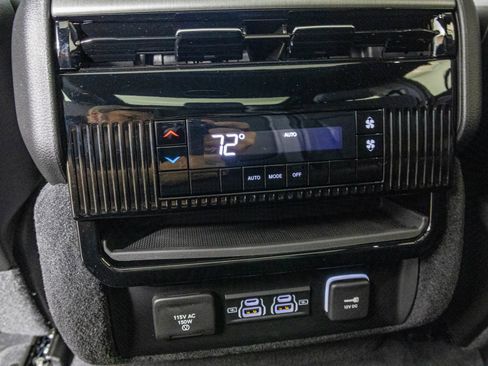 New 2026 Jeep Grand Wagoneer 4WD w/ Premium Group I image 40