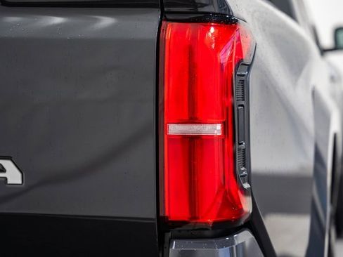 Used 2024 Toyota Tacoma Limited w/ Limited Package (LT) image 7