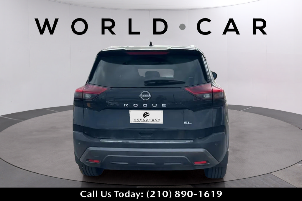 Used 2023 Nissan Rogue SL FWD image 4