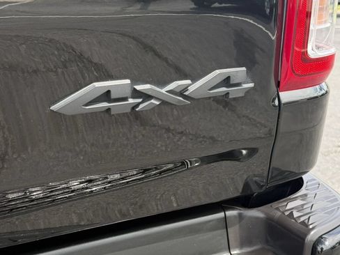 Used 2021 RAM 1500 Big Horn AWD/4WD image 16