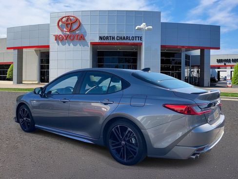 Used 2025 Toyota Camry XSE FWD image 6