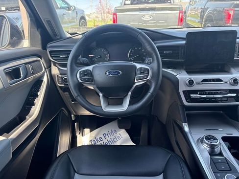 Used 2024 Ford Explorer XLT w/ Equipment Group 202A AWD/4WD image 14