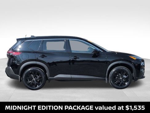 Used 2023 Nissan Rogue SV w/ SV Premium B Package image 5