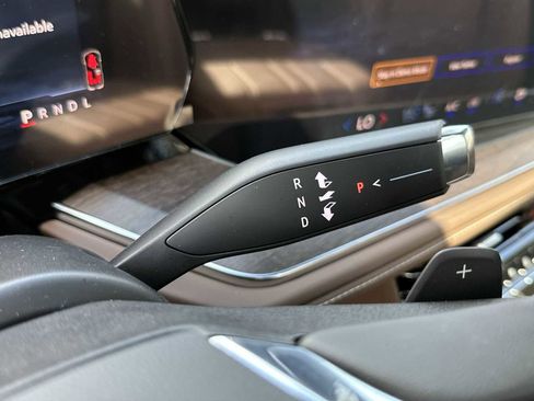 New 2026 Chevrolet Suburban High Country image 24