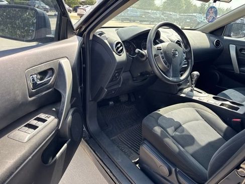Used 2015 Nissan Rogue S w/ Convenience Package AWD/4WD image 10