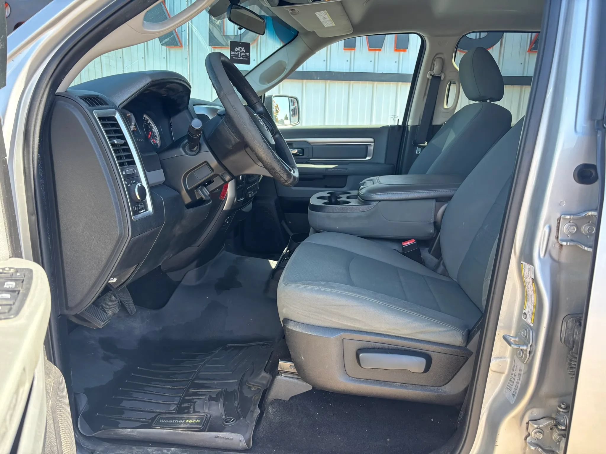 Used 2017 RAM 2500 SLT AWD/4WD image 20
