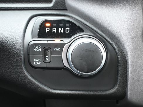 Used 2024 RAM 2500 Big Horn AWD/4WD image 23