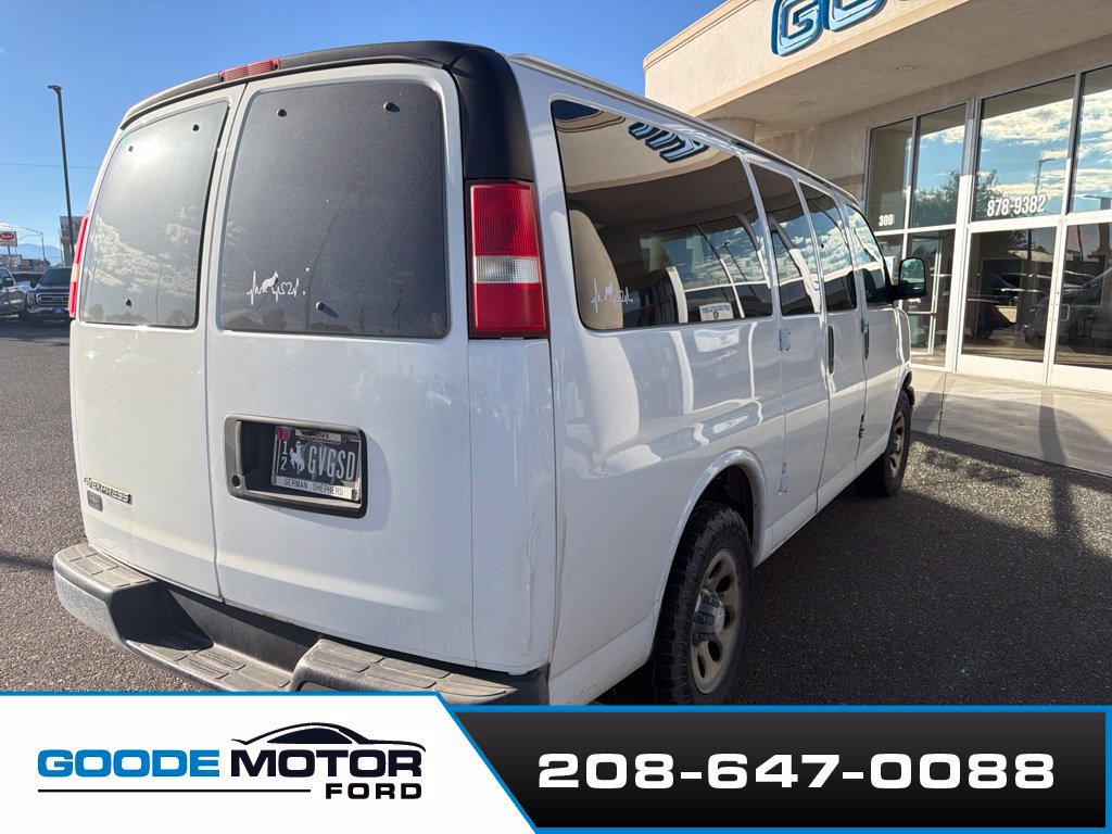 Used 2014 Chevrolet Express 1500 LT w/ LT Preferred Equipment Group AWD/4WD image 6