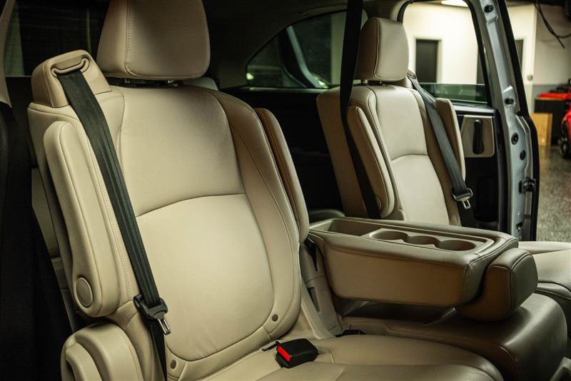 Used 2025 Honda Odyssey EX-L image 13