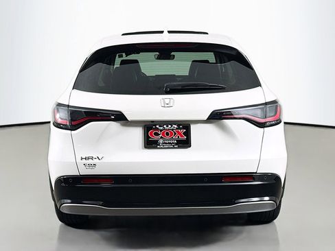 Used 2023 Honda HR-V EX-L image 6
