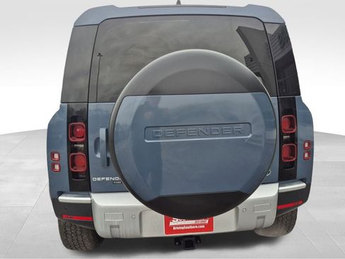 Used 2020 Land Rover Defender 110 HSE image 5