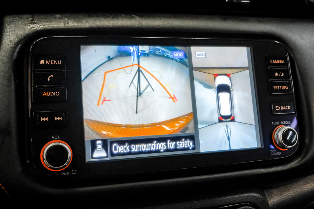 Used 2023 Nissan Kicks SR FWD image 27