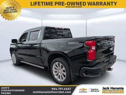 Used 2022 Chevrolet Silverado 1500 High Country w/ Technology Package image 5