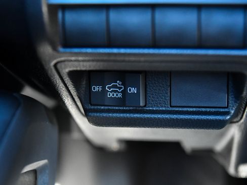 Used 2024 Toyota Tacoma TRD Sport image 34