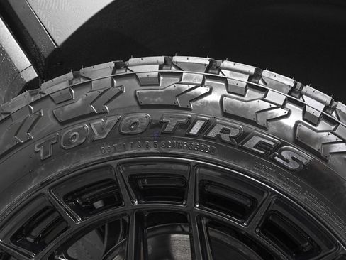 Used 2026 GMC Yukon XL AT4 Ultimate image 37