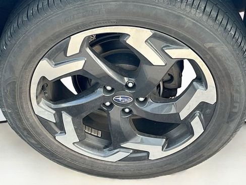 Certified 2023 Subaru Crosstrek 2.5i Limited w/ Moonroof Package image 31