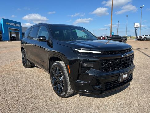 New 2026 Chevrolet Traverse RS w/ LPO, Floor Liner Package image 7