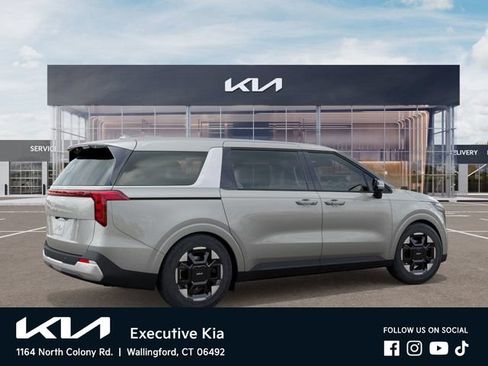 New 2026 Kia Carnival EX FWD image 6