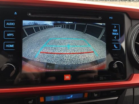 Certified 2017 Toyota Tacoma TRD Sport image 21