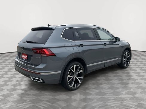 Used 2024 Volkswagen Tiguan SEL R-Line w/ MDO Package, Two-Row AWD/4WD image 12