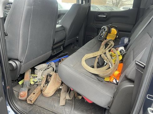 Used 2020 Chevrolet Silverado 1500 Custom w/ Custom Value Package image 10