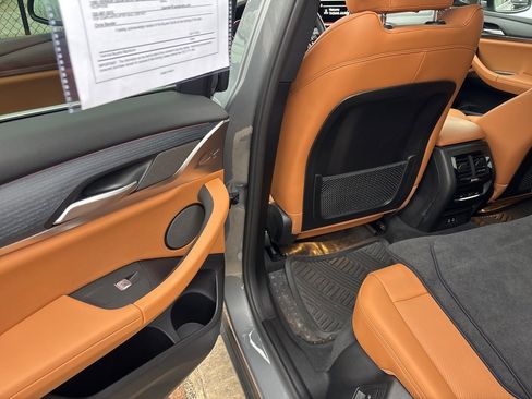 Used 2024 BMW X3 xDrive30i image 9