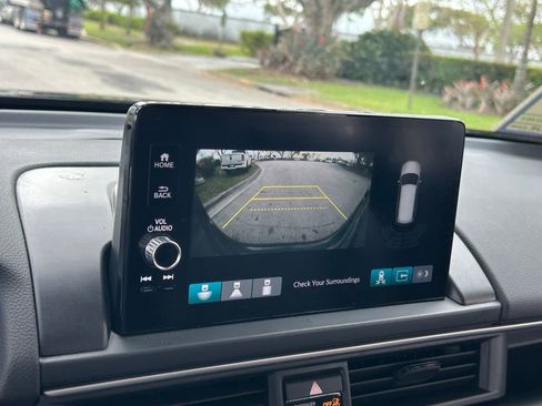 Used 2023 Honda Pilot EX-L image 21