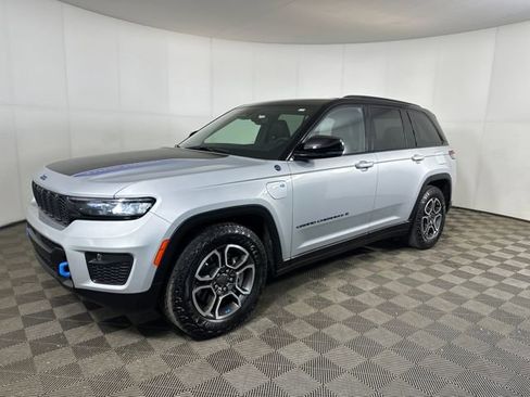 Used 2022 Jeep Grand Cherokee Trailhawk image 7