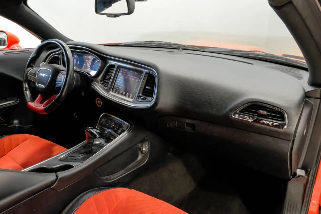 Used 2018 Dodge Challenger SRT Hellcat RWD image 17