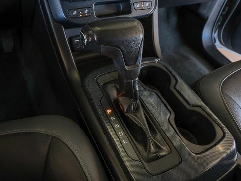 Used 2018 Chevrolet Colorado Z71 RWD image 22