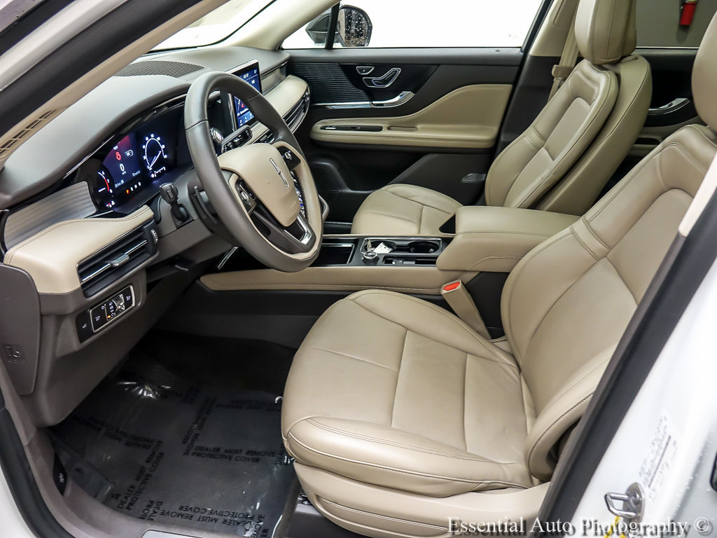 Used 2020 Lincoln Corsair AWD w/ Premium Package image 9